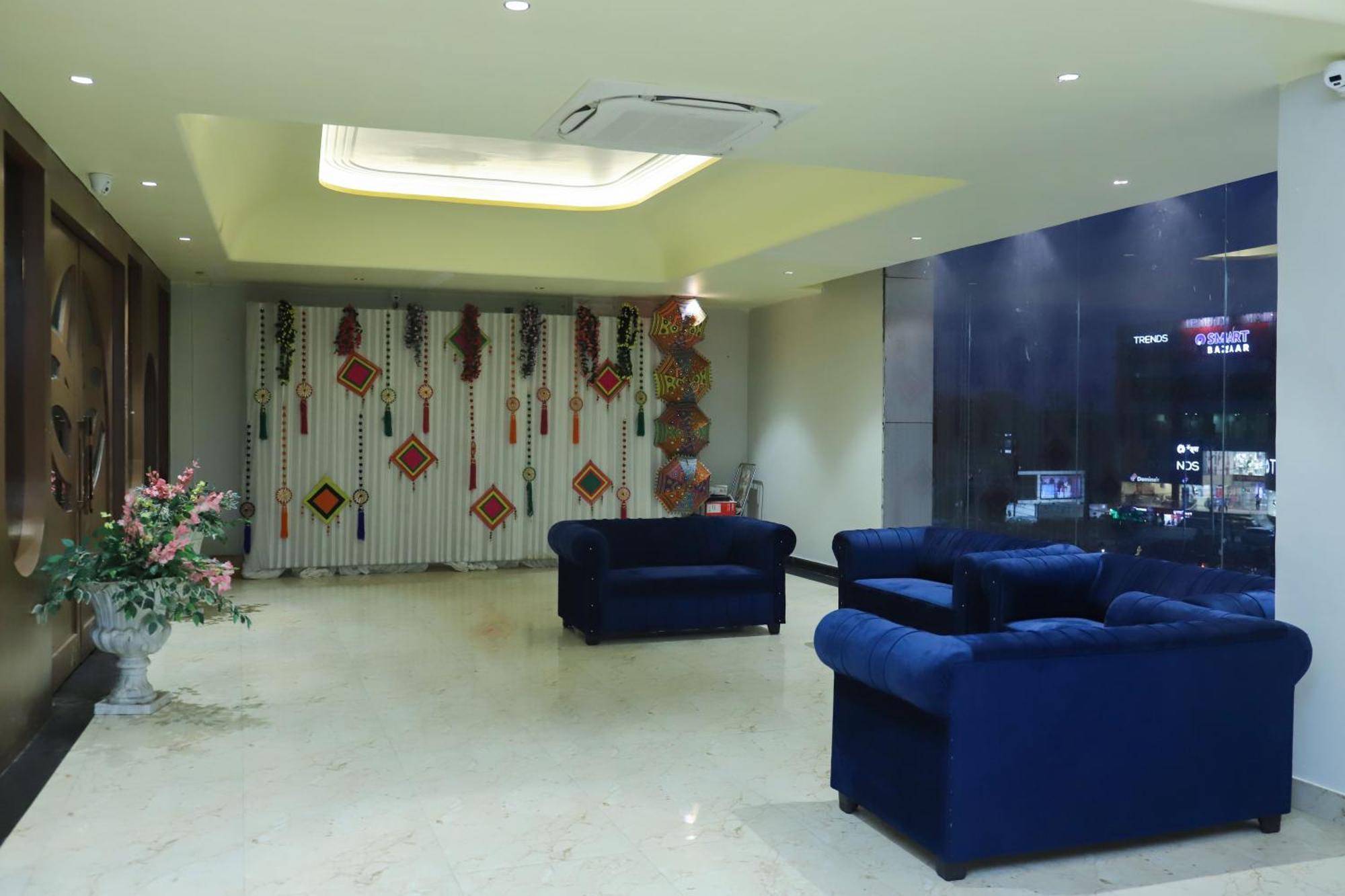 Gulmohar Plaza By Auroville Mughal Sarai Luaran gambar